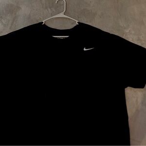 Black Nike T shirt